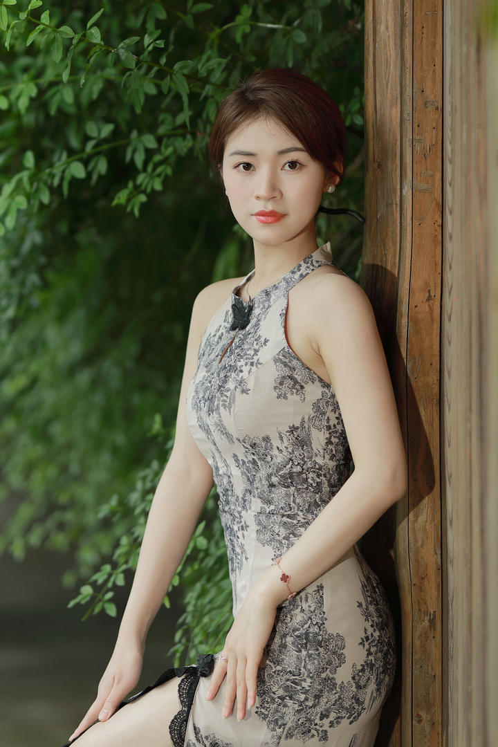 女孩美甲店打瘦脸针确诊肉毒中毒